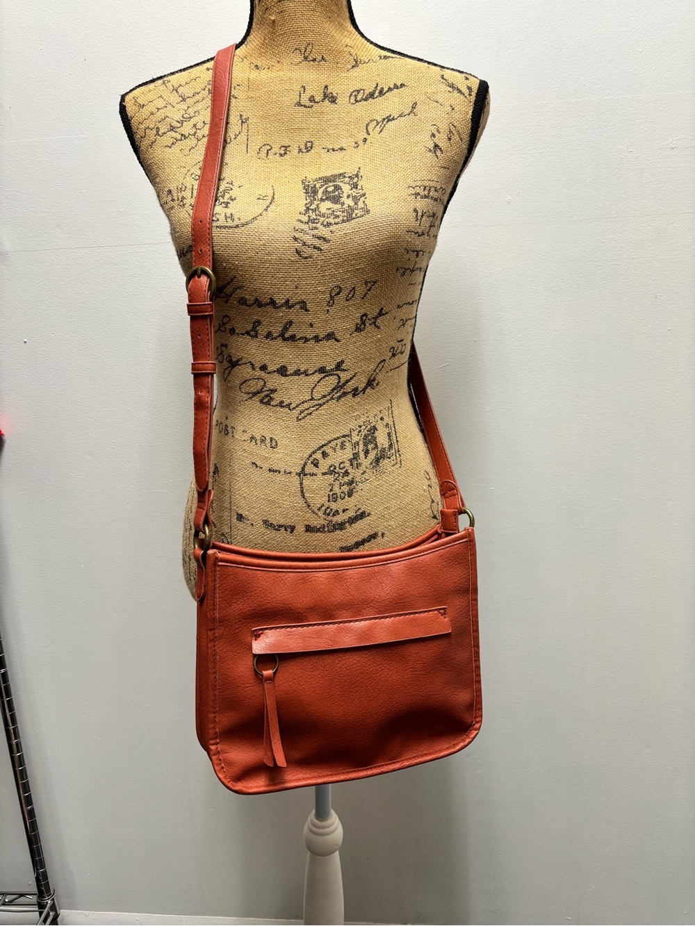 Universal Thread Orange Crossbody Shoulder Bag